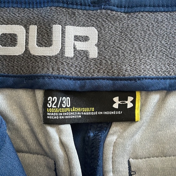 Under armor performance golf pants. Great condition. Only worn about six times. - Picture 2 of 3